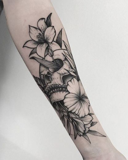 Tatto feminina