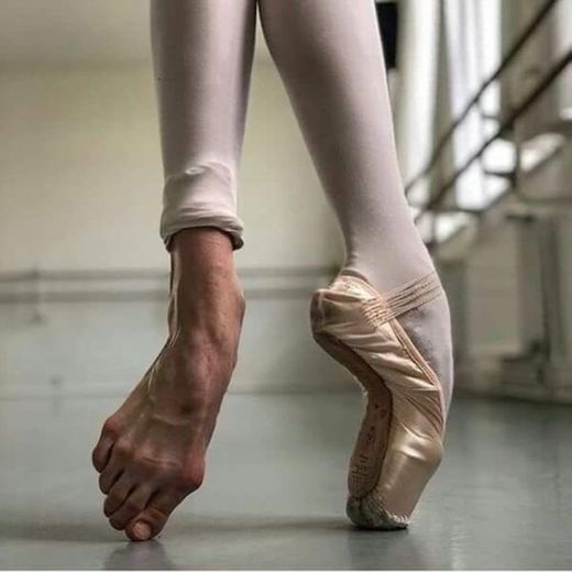 ballerina shoes +feet 
