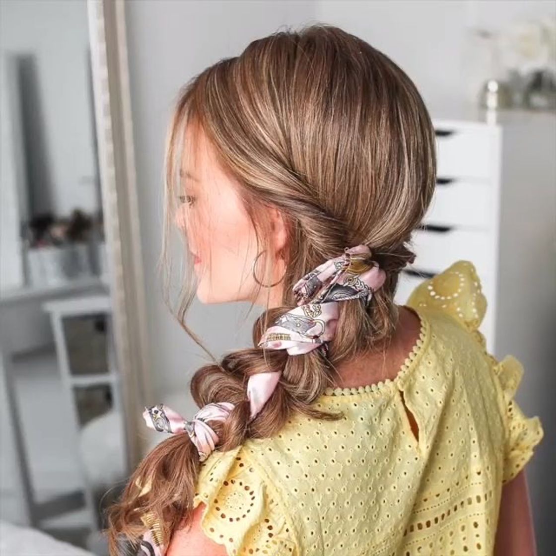 Moda Esse é o típico penteado para um dia na praia 🏖 