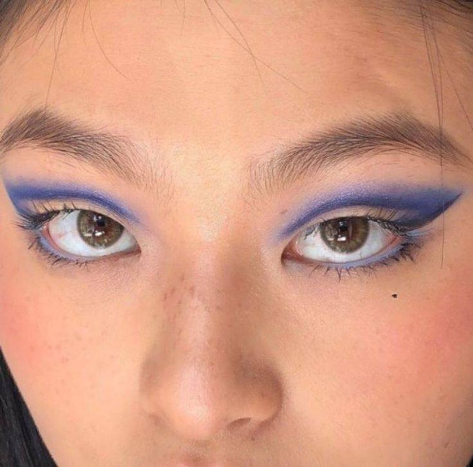 Fashion Blue makeup 