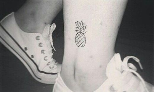 Tatuagem de abacaxi 🍍 