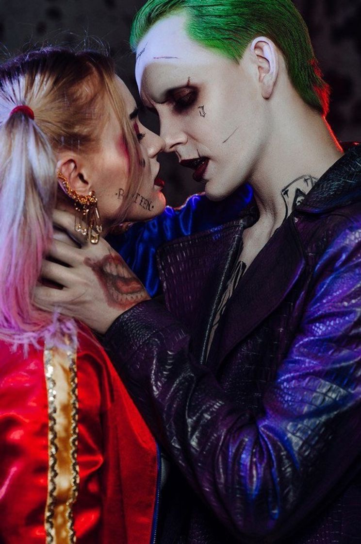 Social Harlequin & Coringa 