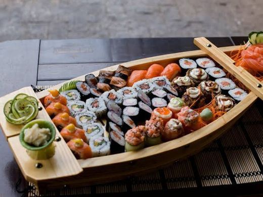 Barca de sushi 