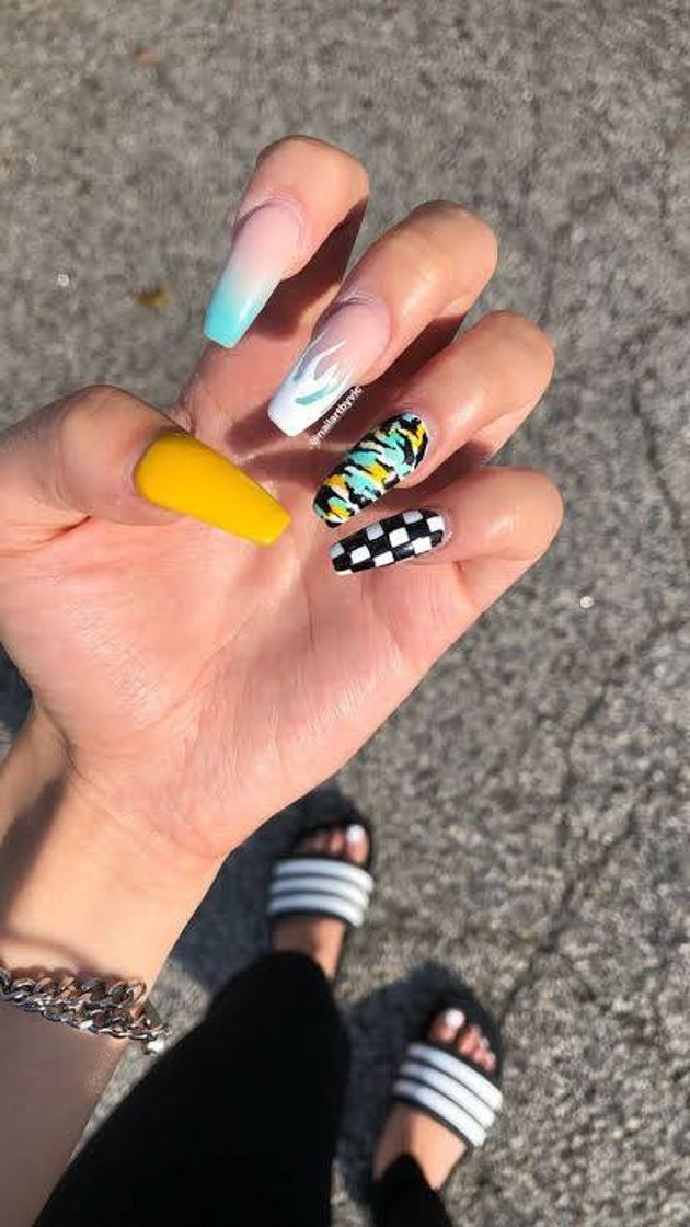 Moda Ideias de unhas lindas 