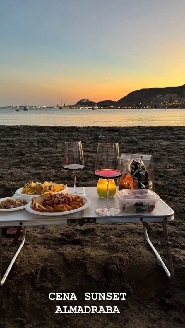 Place Praia de l'Almadrava, Alacant