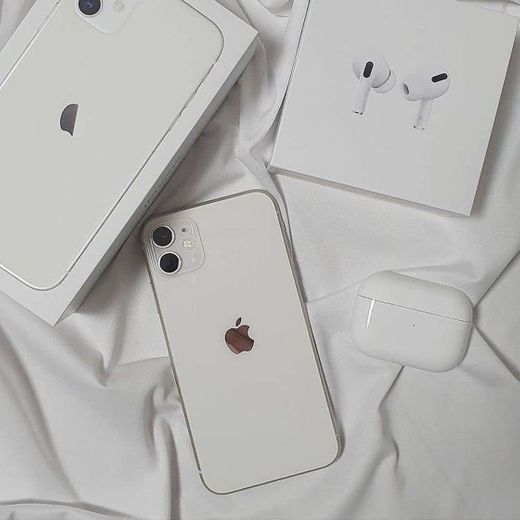 iPhone 11 cor branca 