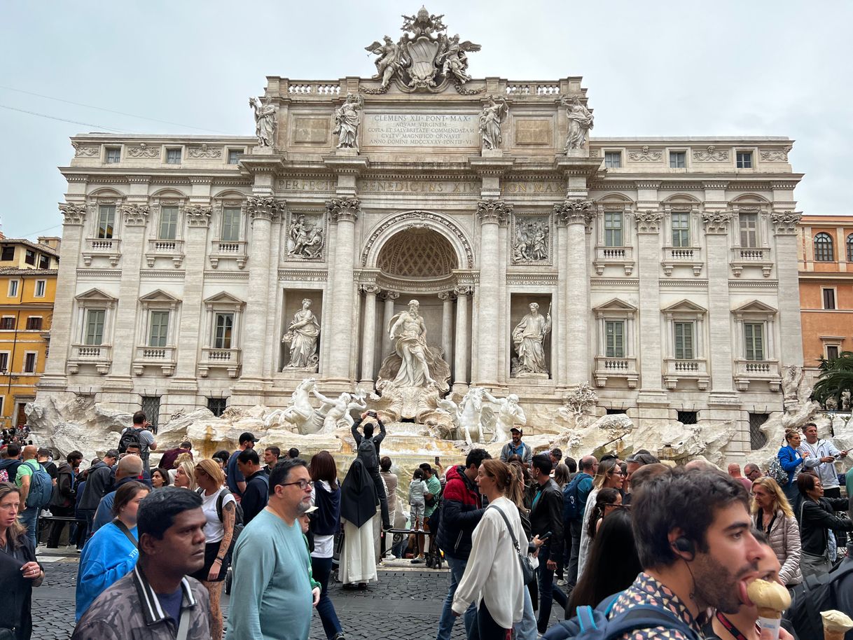 Lugar Fontana di Trevi