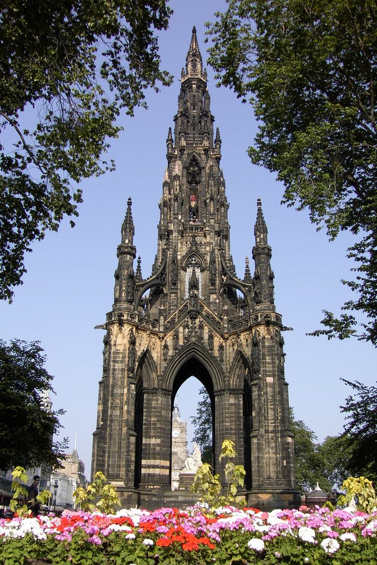 Place Scott Monument