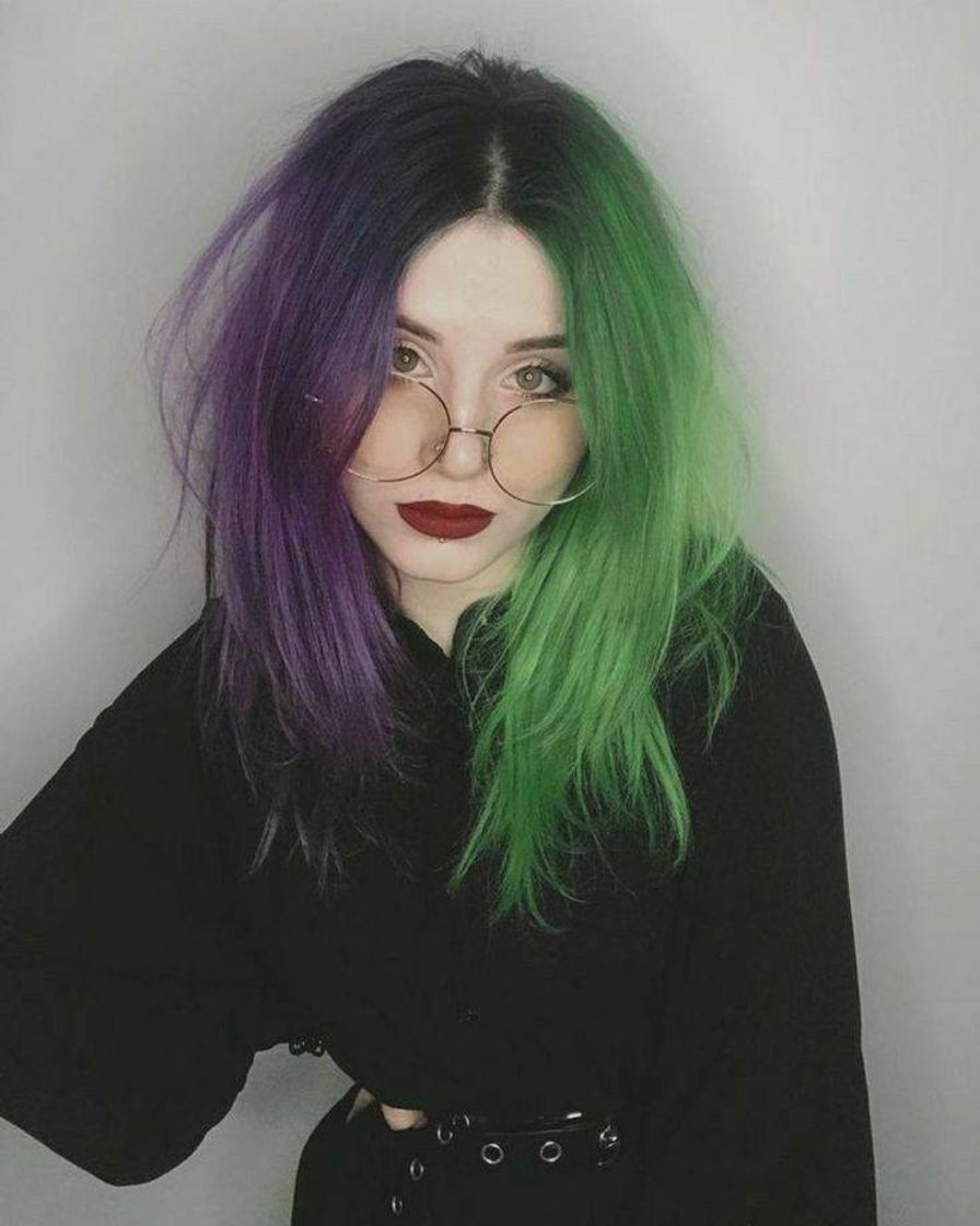 Moda Cabelo bicolor verde e roxo