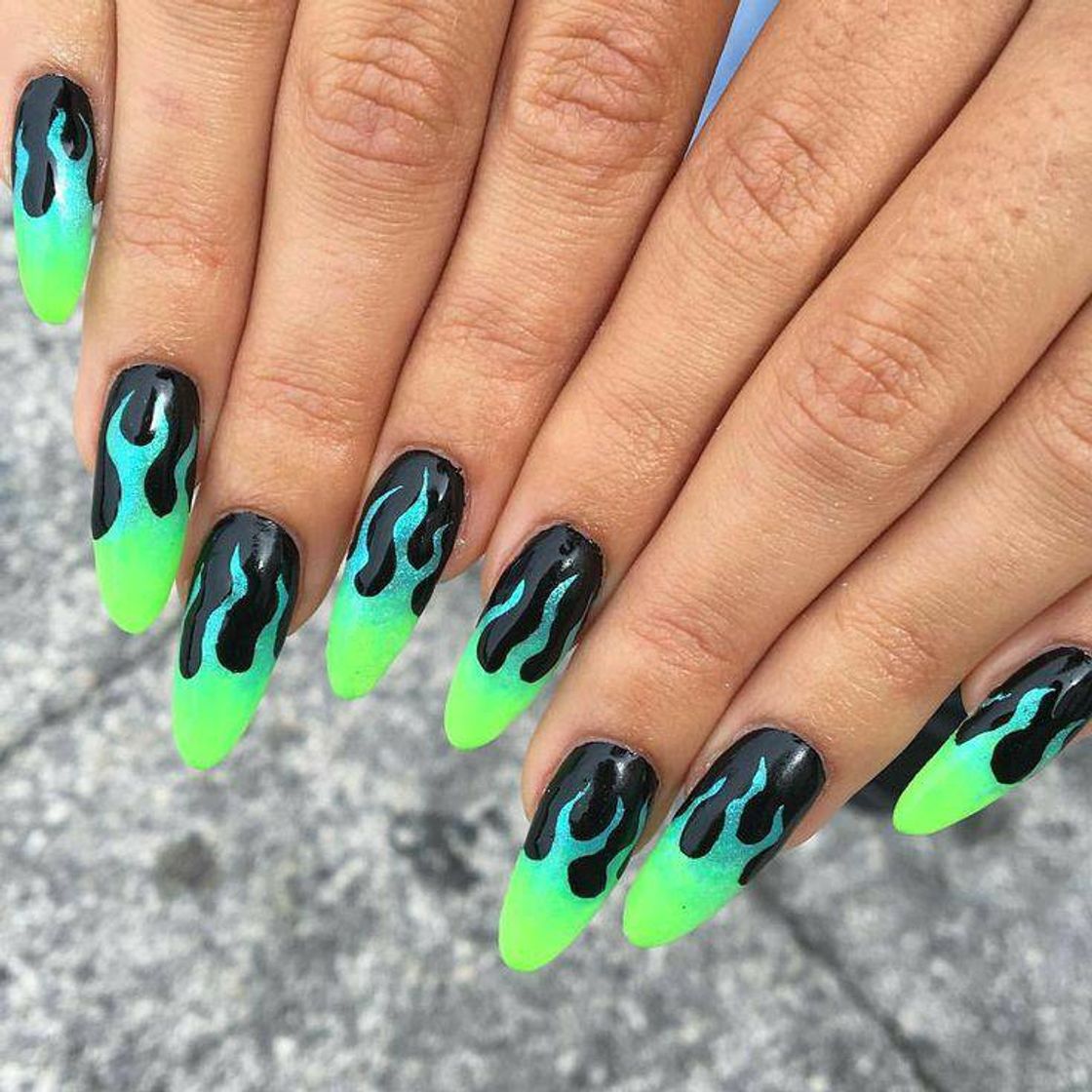 Moda Inspiração de unhas