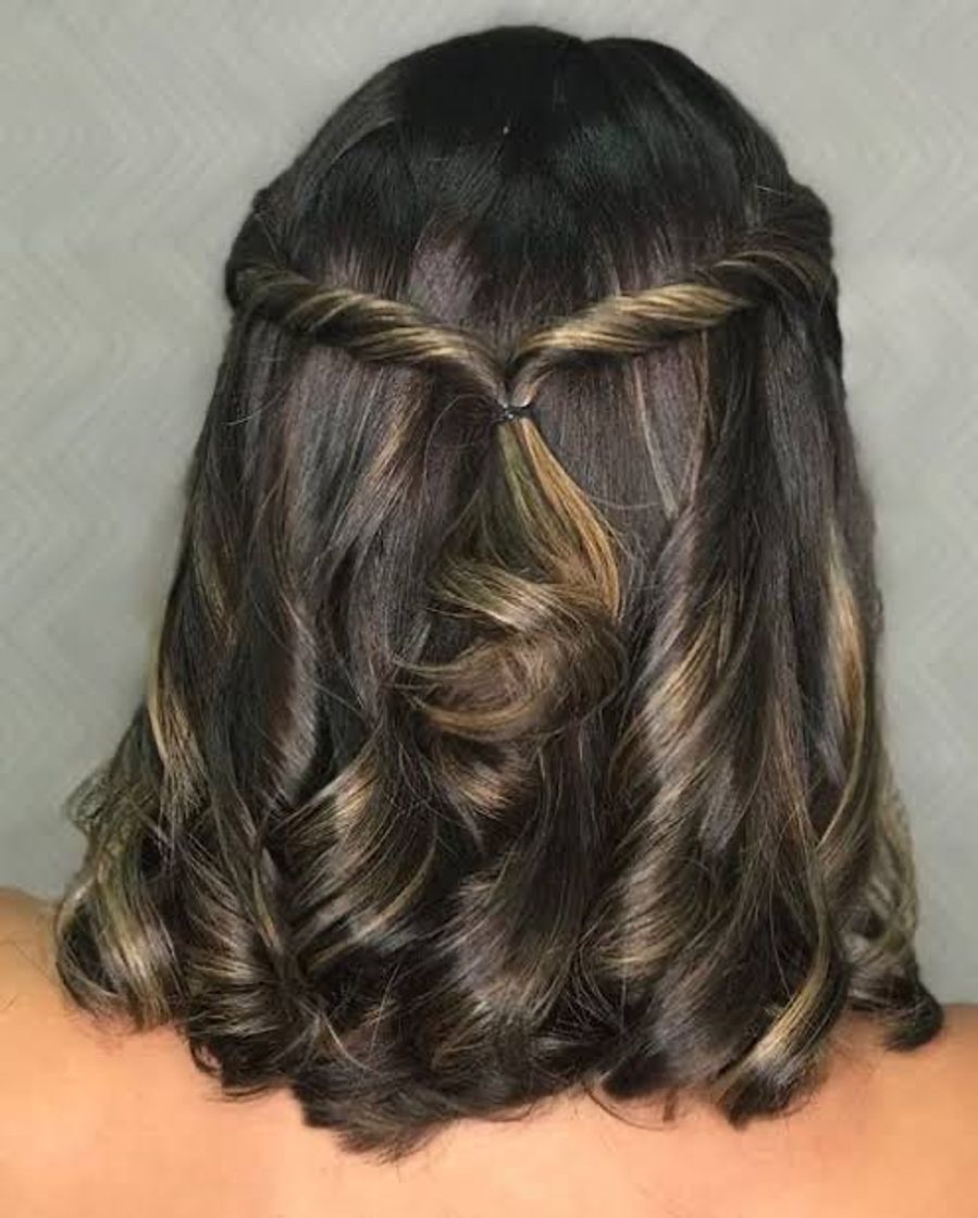 Moda Penteado simples, para ir na escola, faculdade, curso, etc