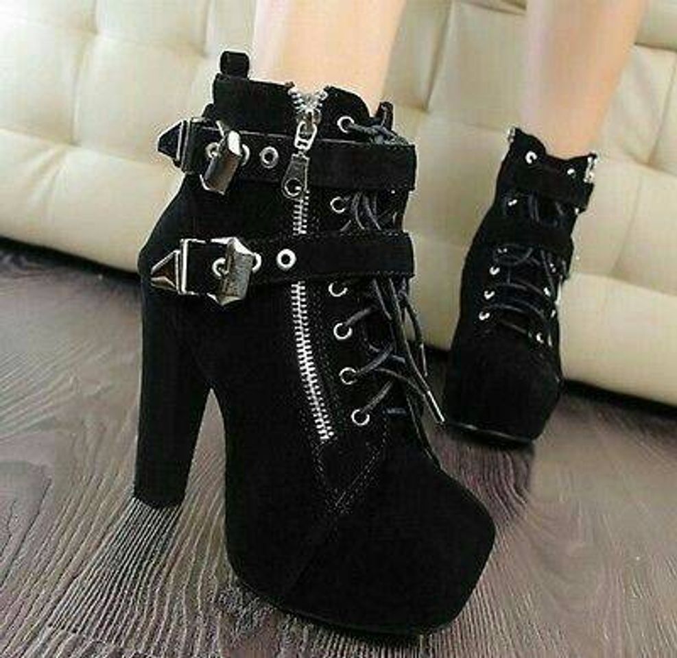 Fashion Botas impecáveis 👢❤