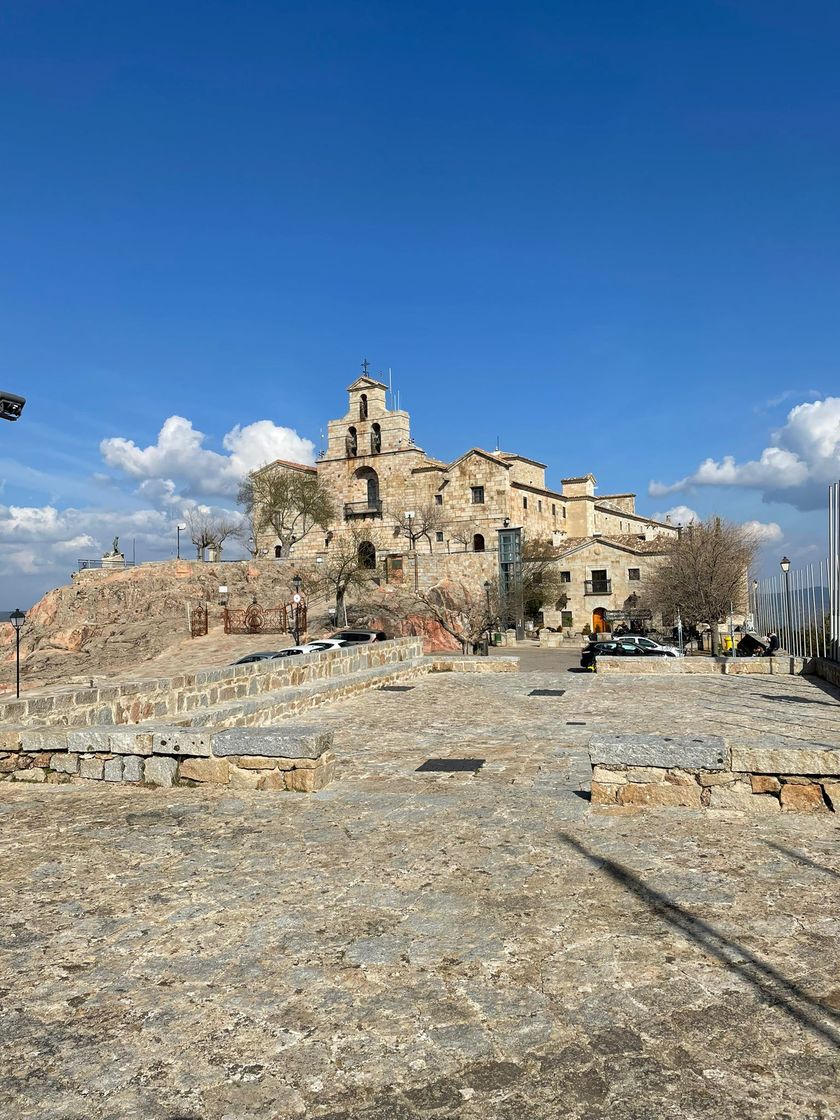 Lugares Basilica de Nuestra Señora de la Cabeza