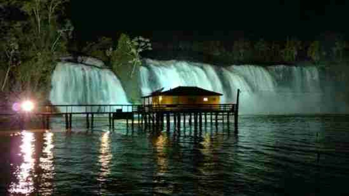 Lugar Cachoeira Salto das Nuvens