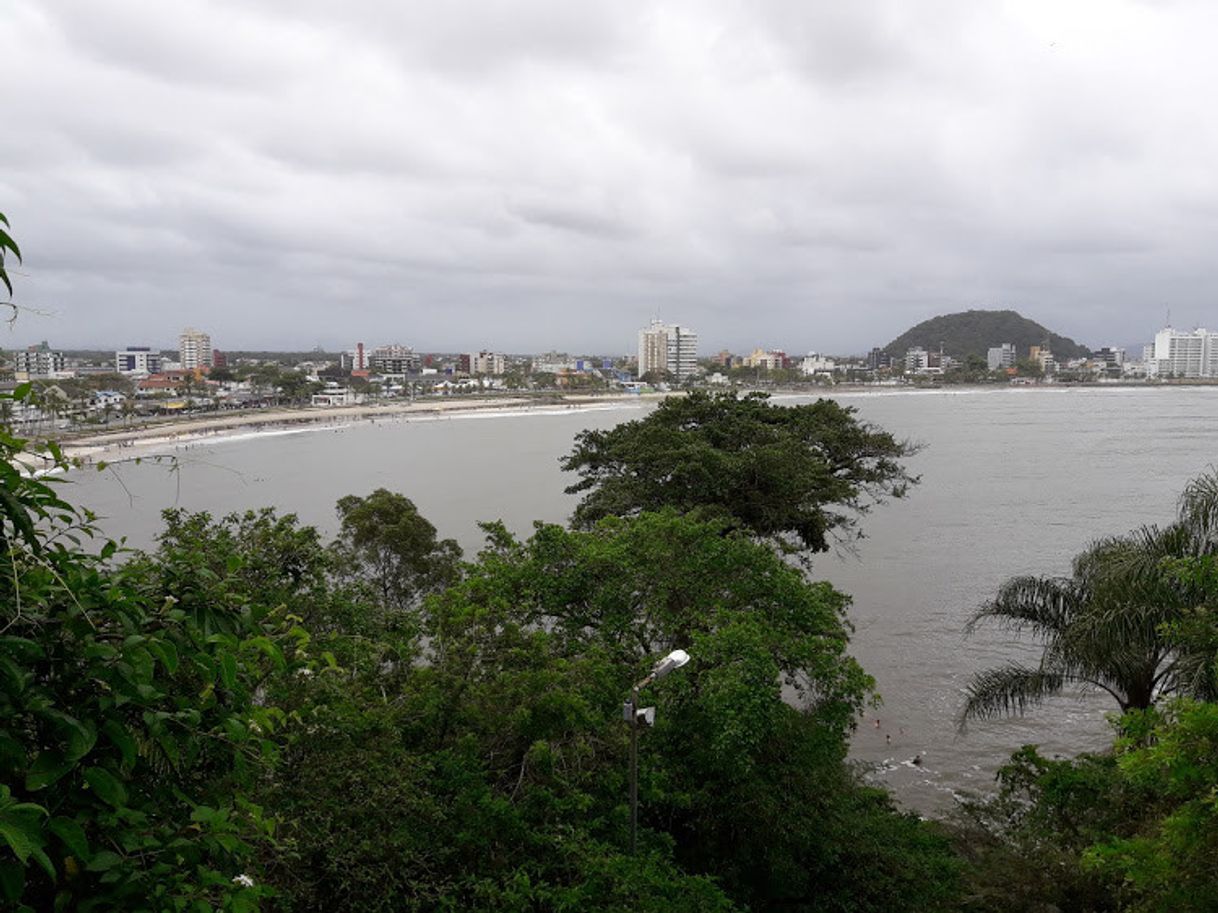 Place Praia De GUARATUBA