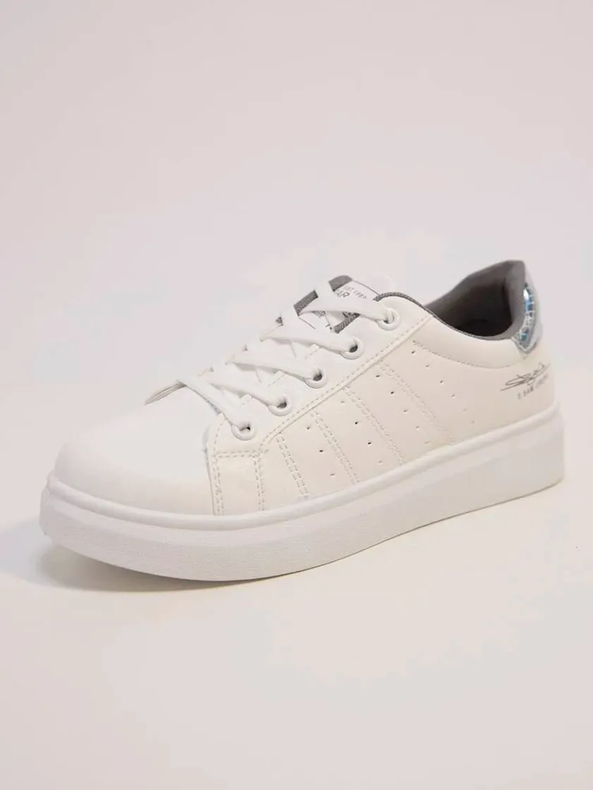 Moda Lace-up Front Skate Shoes