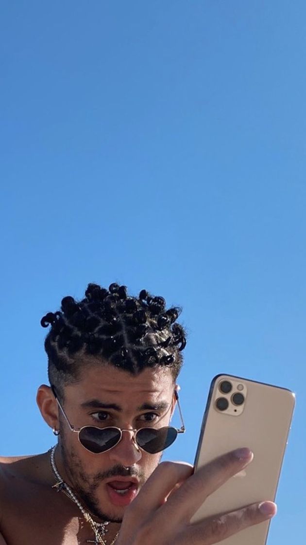 Canción LA AUTOESTIMA HASTA EL CIELO Y EL PERREO HASTA EL SUELO