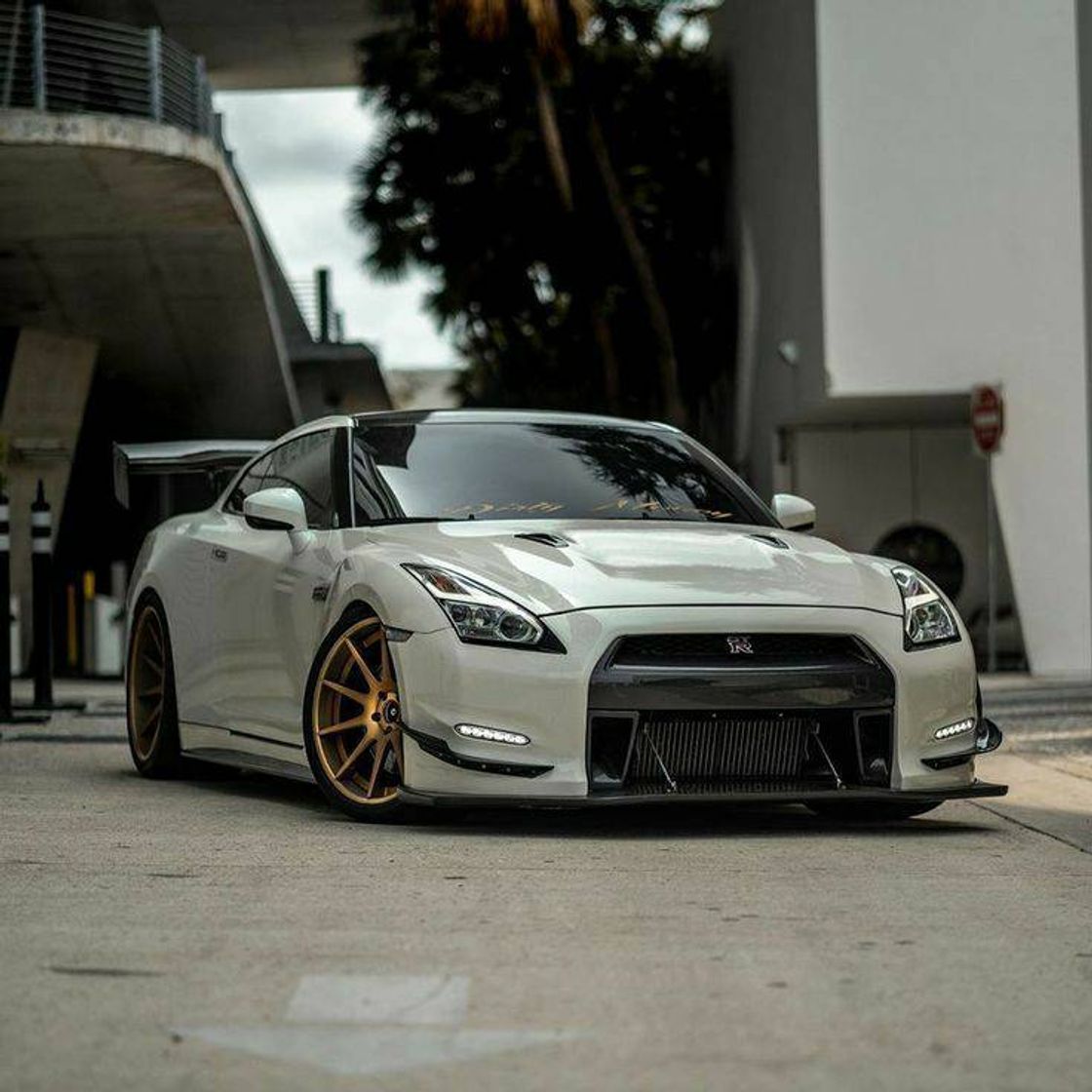 Moda R35 Nissan GTR