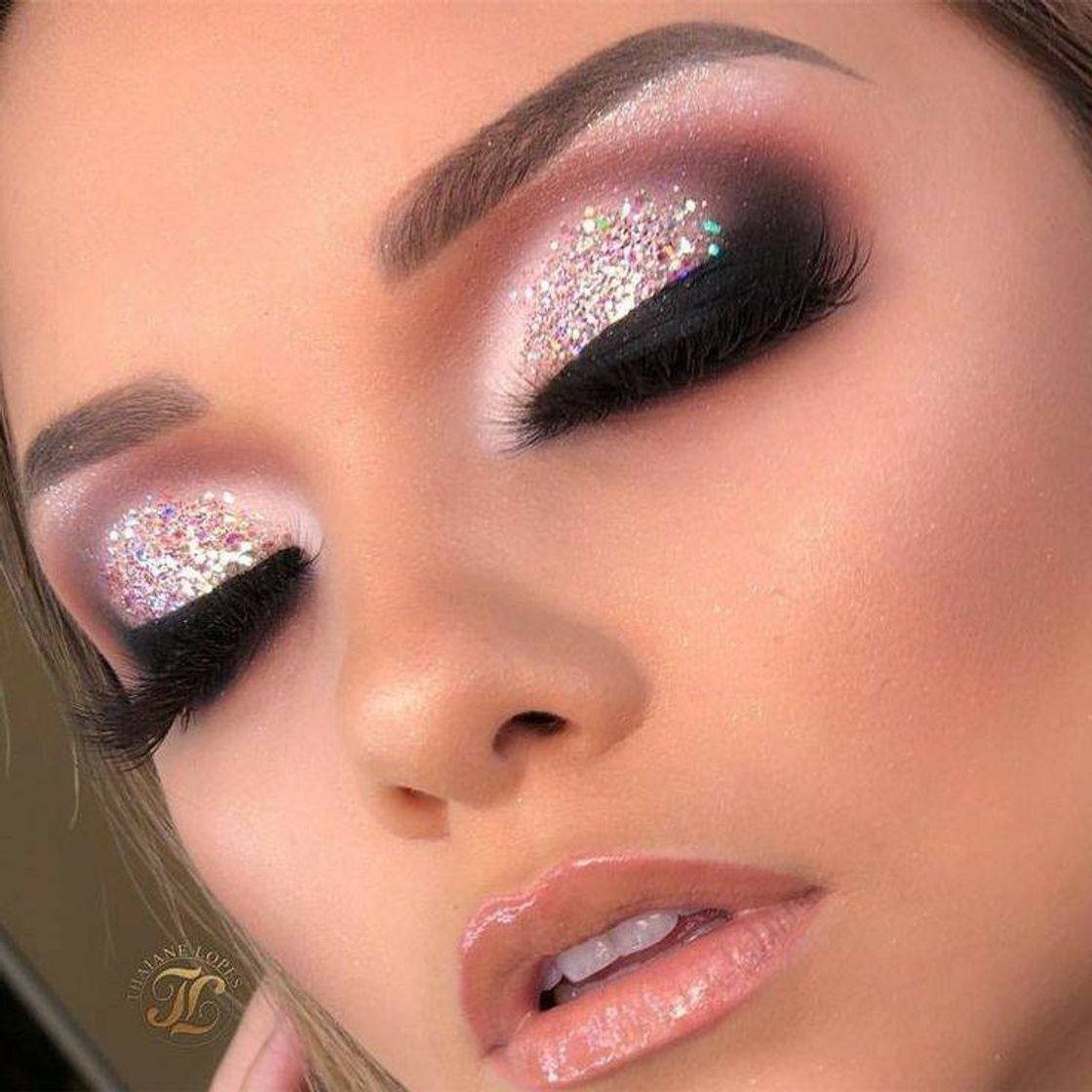 Moda Makeup with glitter ✨😍