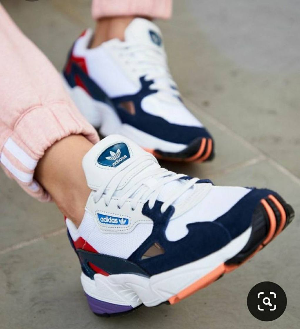 adidas Originals FALCON W in schwarz - EG2864 | Evesham-nj