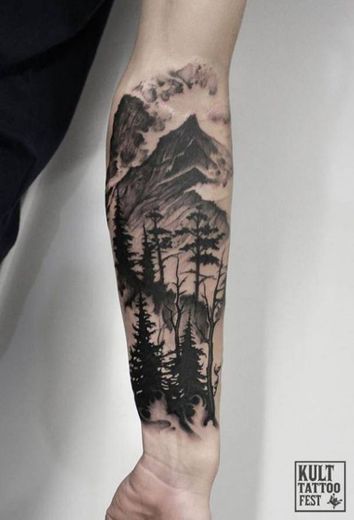 Tatuagem de floresta