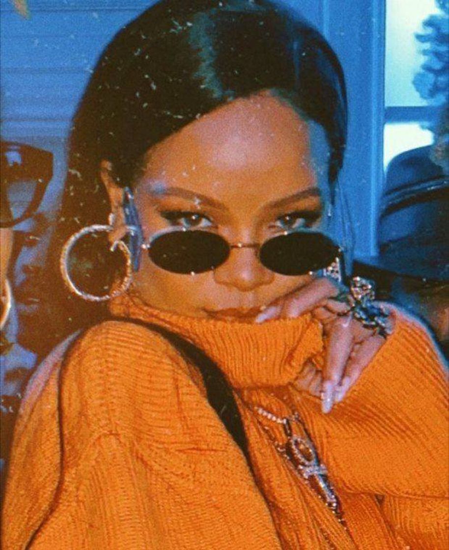 Social Rihanna - Needed Me 