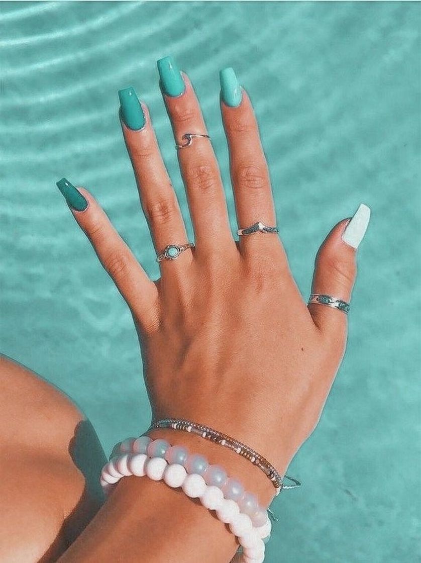 Moda blue nails