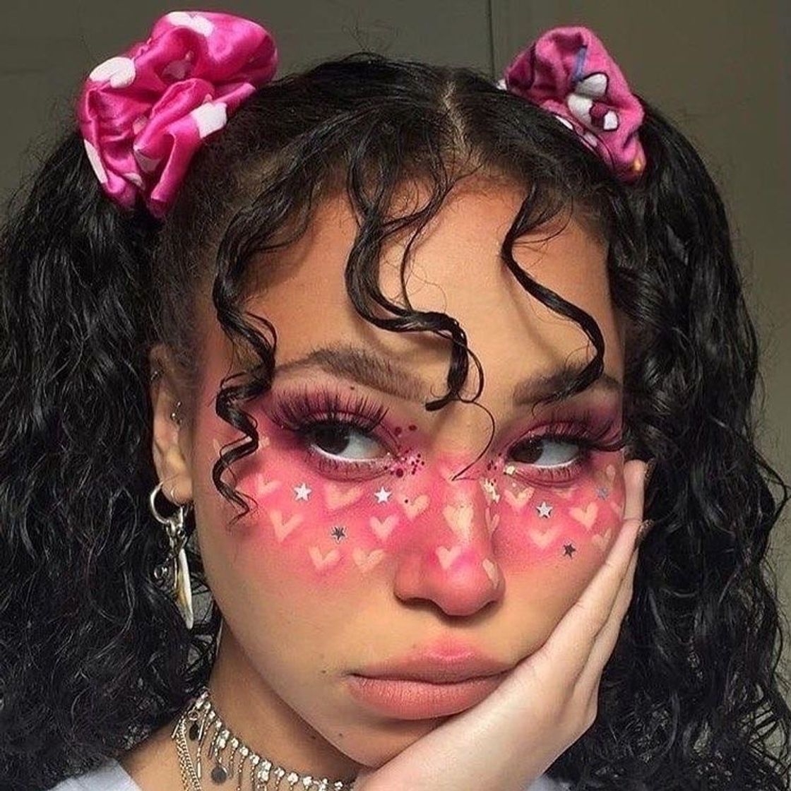 Moda Aesthetic makeup hearts 💖💖💖