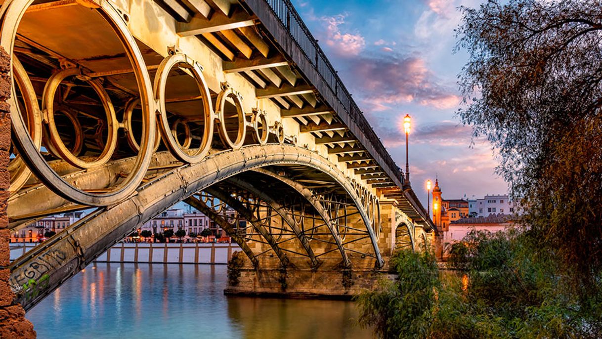 Places Puente de Triana