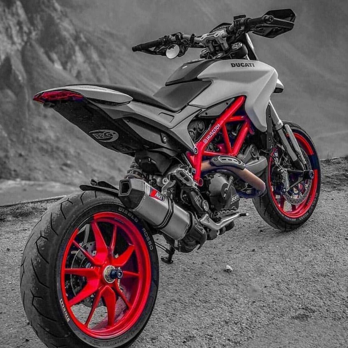 Social Motos