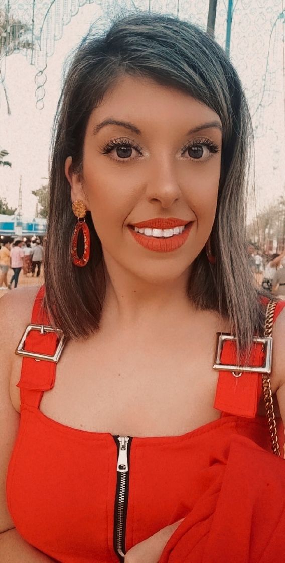 Fashion Pendientes rojos, realizados a mano 🥰😍