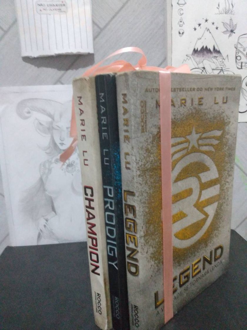 Books Trilogia Legend - livros