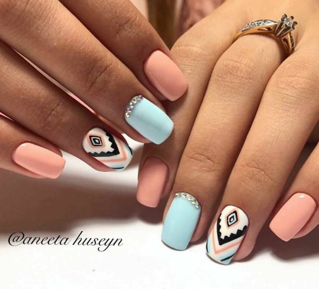 Fashion 🍭 Uñas color pastel 🍉