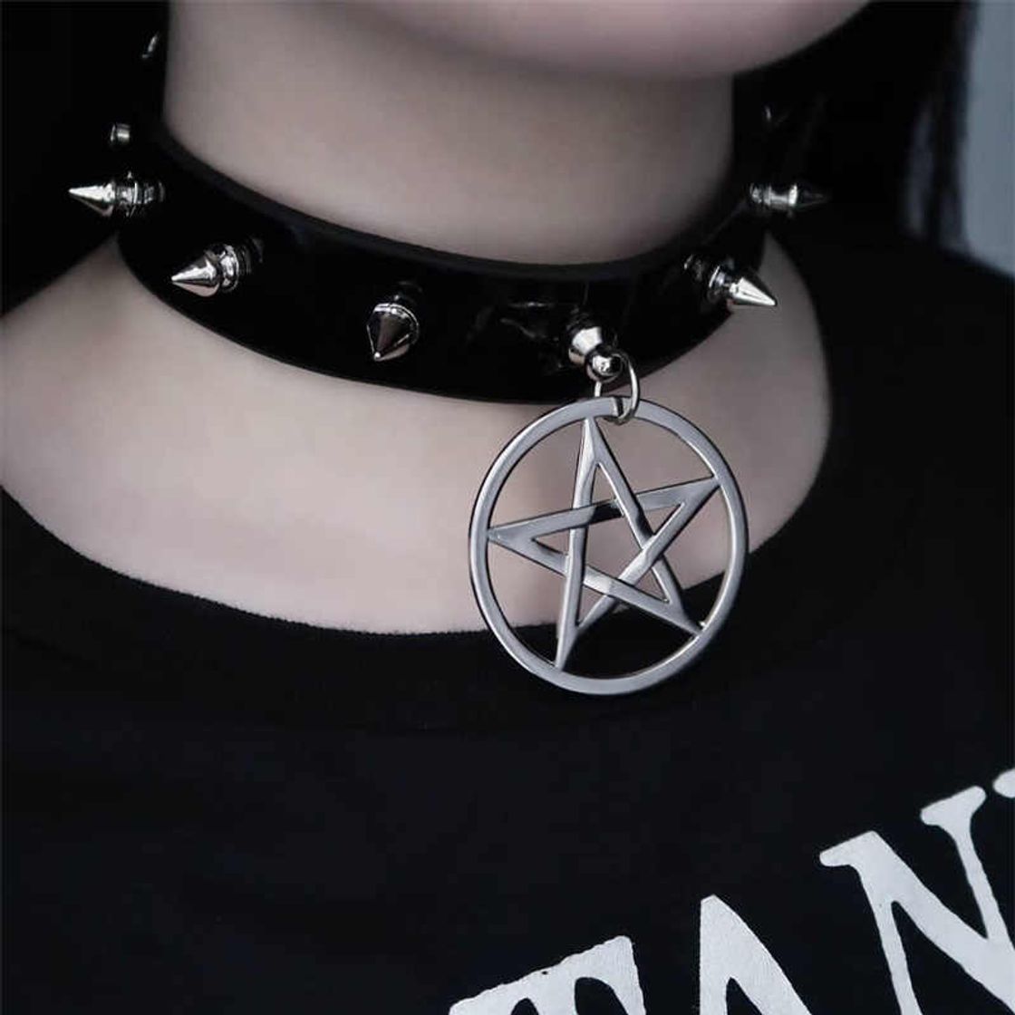 Metal Pentagram Studded Choker