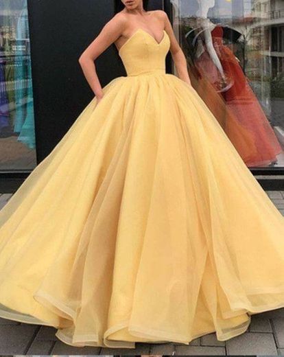 Beautiful yellow dress