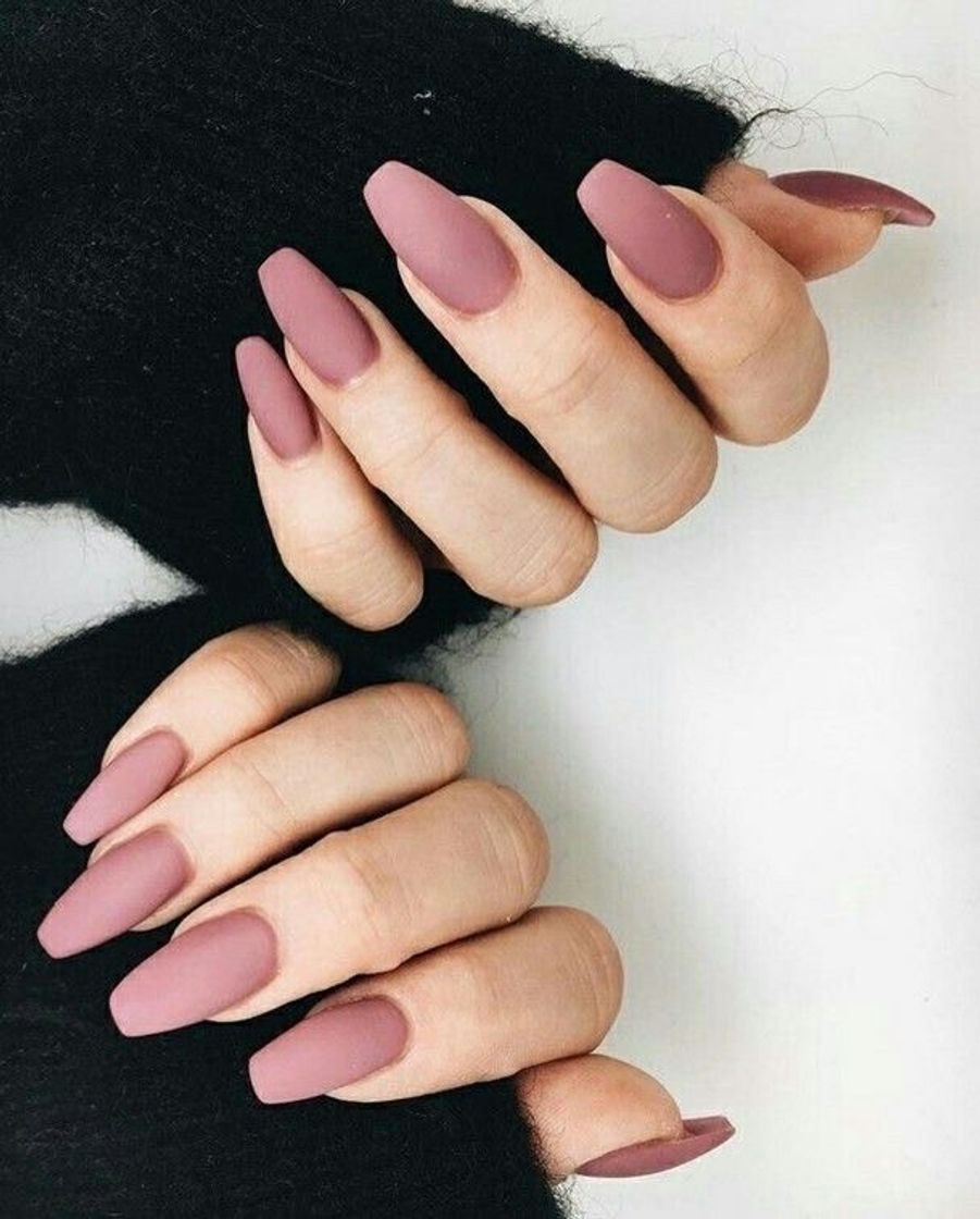 Moda Nails 