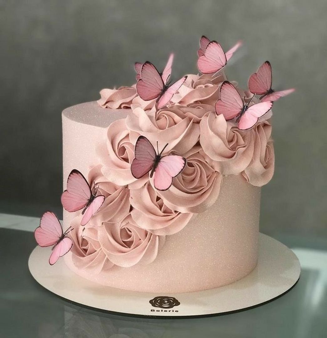 Moda Pink Butterfly Cake