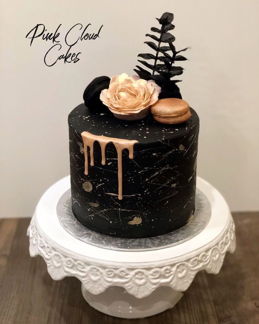 Fashion Black Macaron Cake