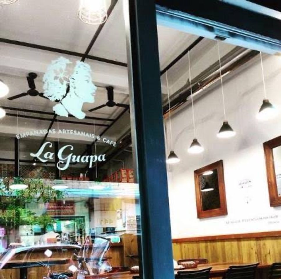 Restaurants La Guapa - Empanadas Artesanais e Café