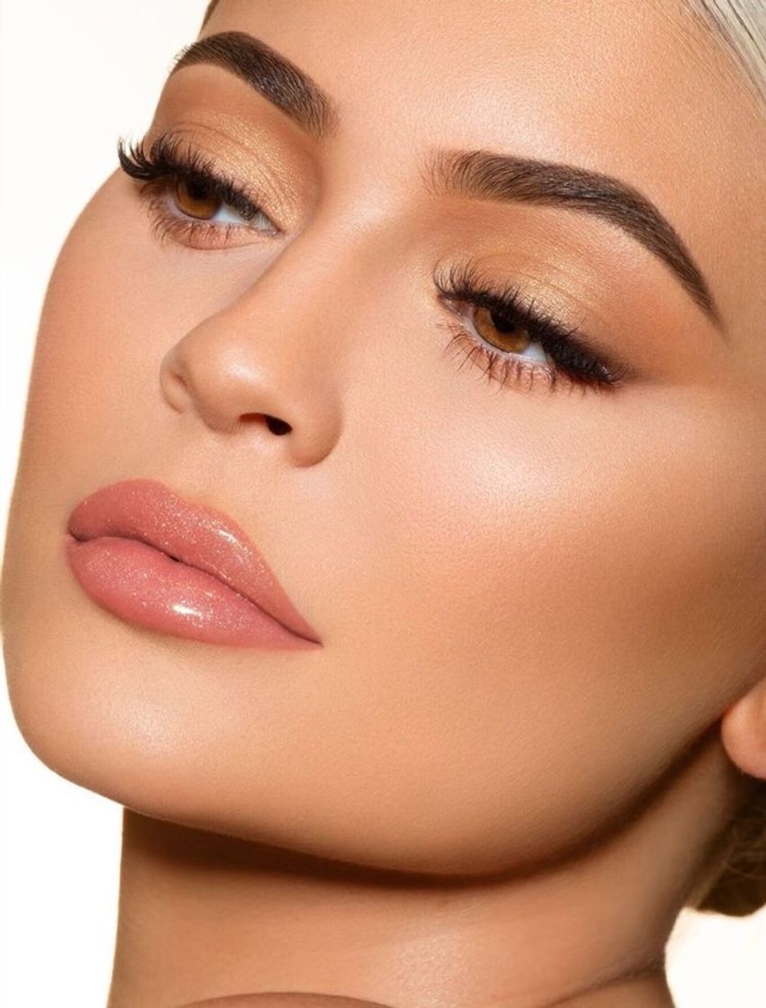 Social Make Kylie Jenner