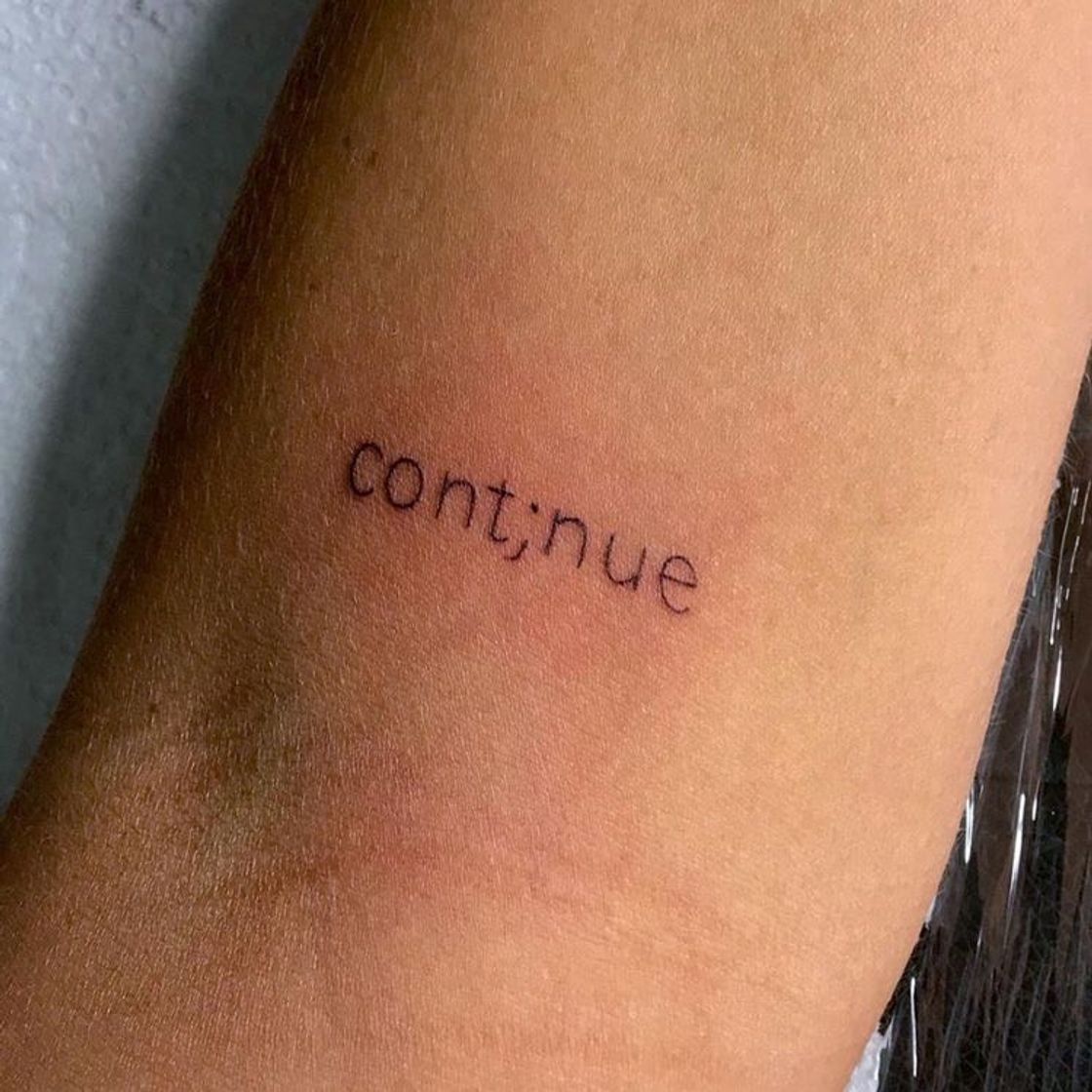 Moda Aquela tatoo para o nossa atual momento.