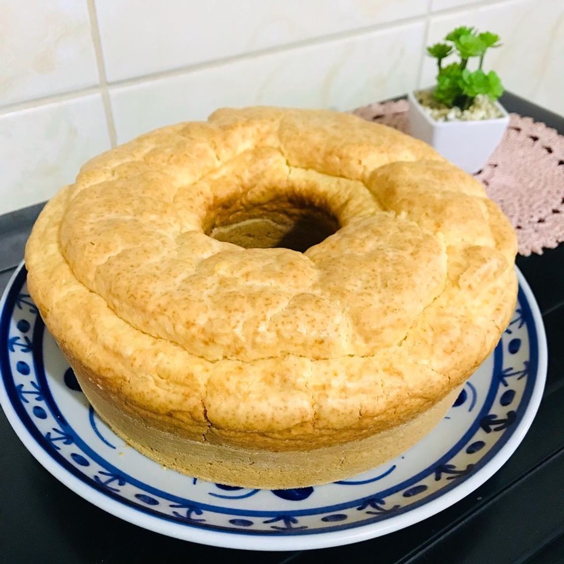 Moda Esse bolo e de pão de queijo é só clicar e ver a receita!