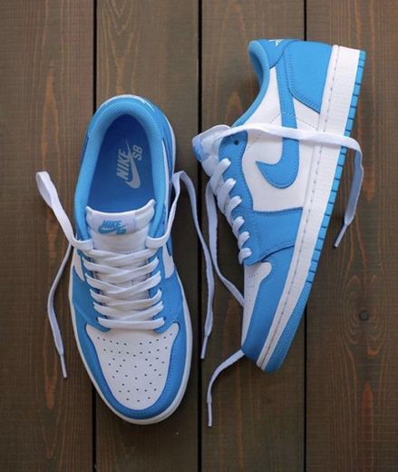 Air Jordan 1 Low “UNC”