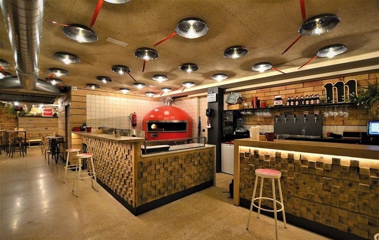 PIZZERÍA TÓMBOLA