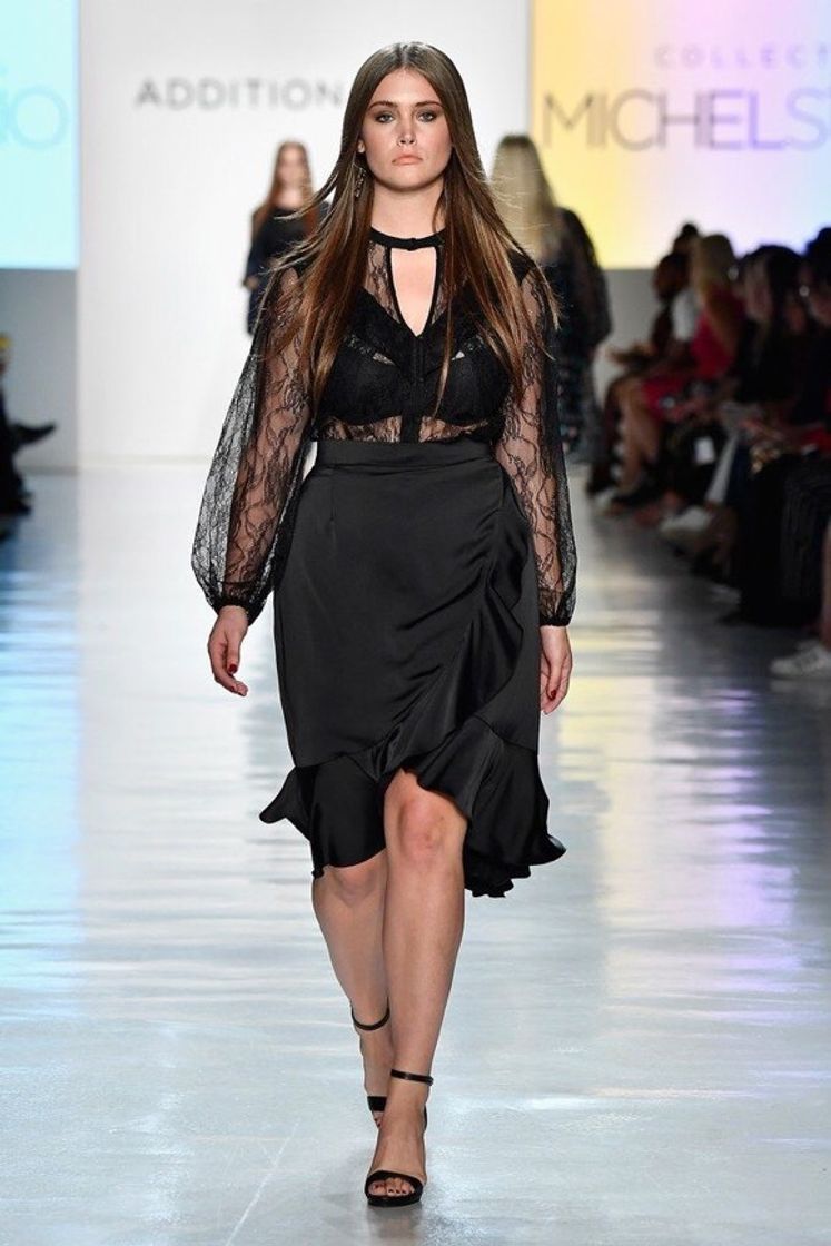 Social fashion model 
