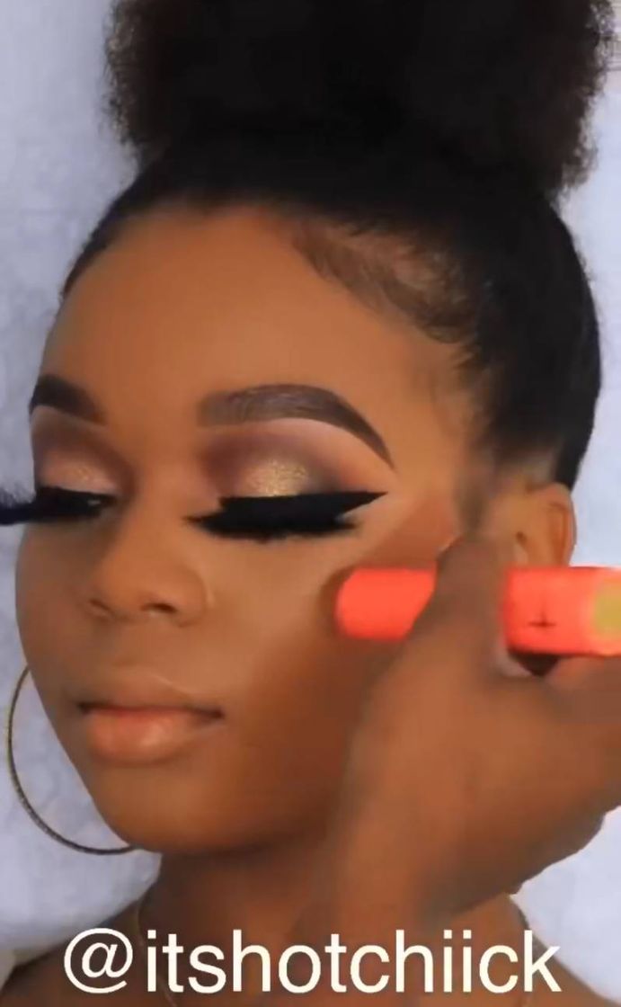 Make com cílios postiços🤩