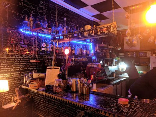 Babel Cocktail Bar