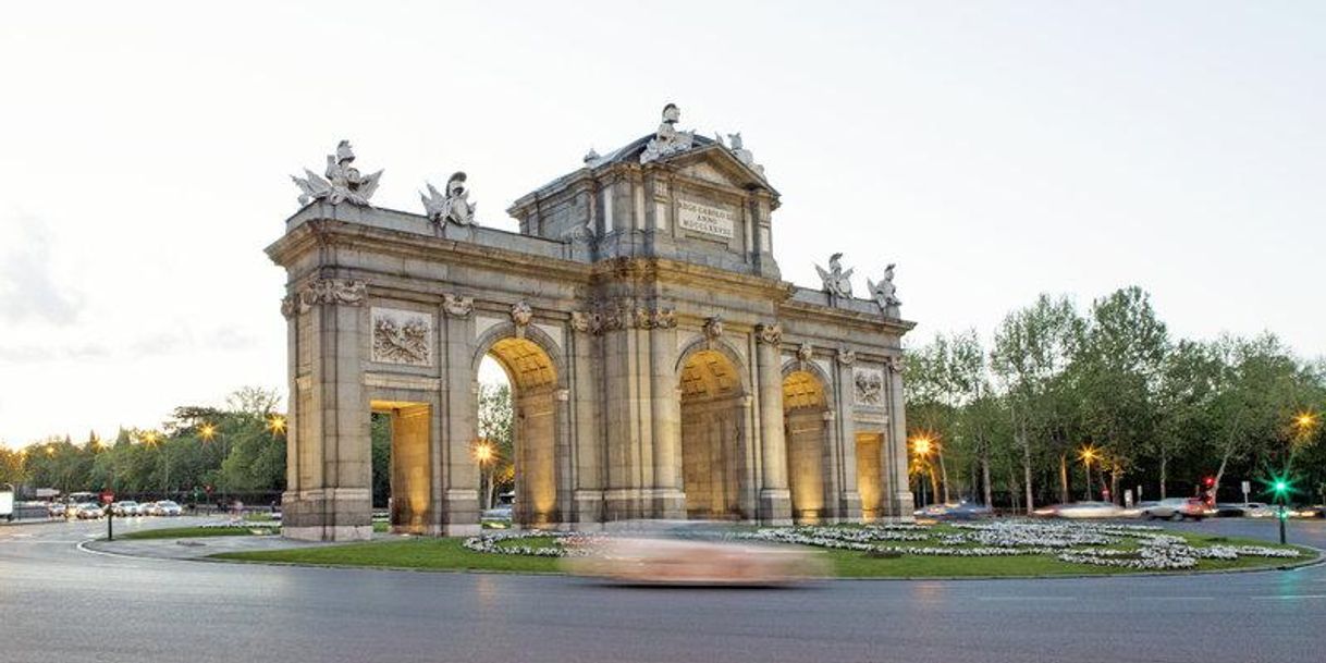 Place Puerta de Alcalá