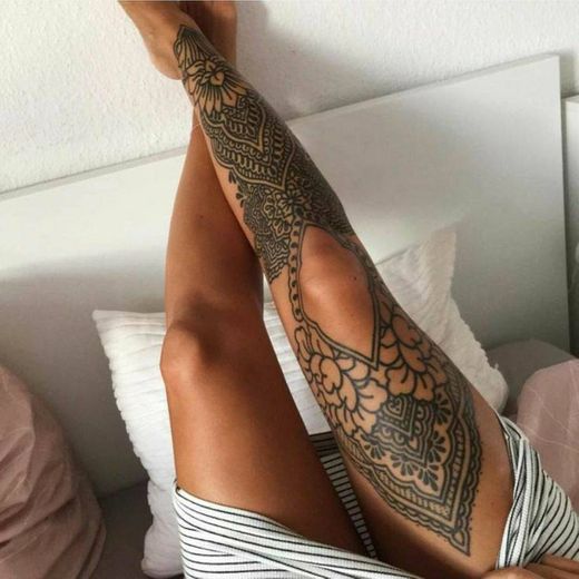 Tatuagem na perna 