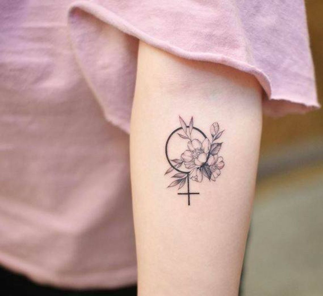 Moda Female tatoo